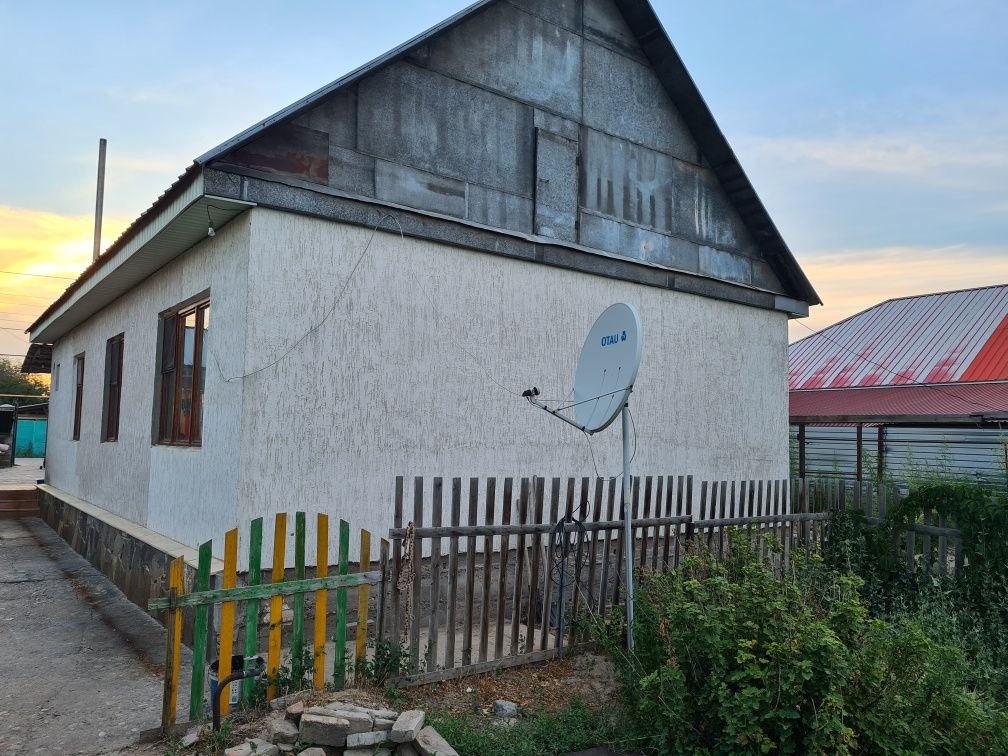 Продаётся кирпичный дом!