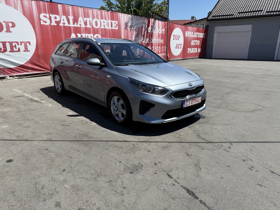 Vand Kia Ceed 2021 rar efectuat