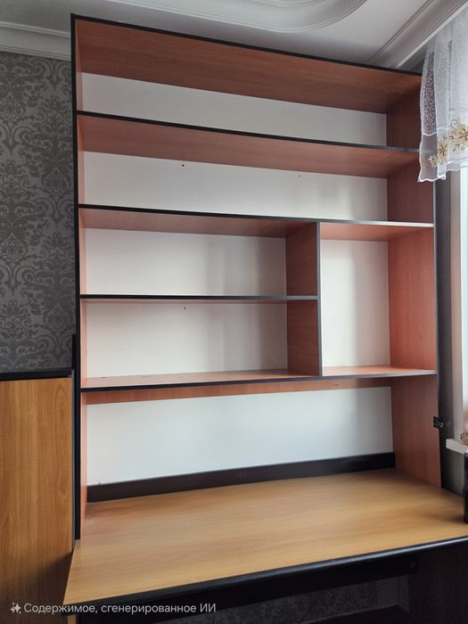 Настенная полка для офиса