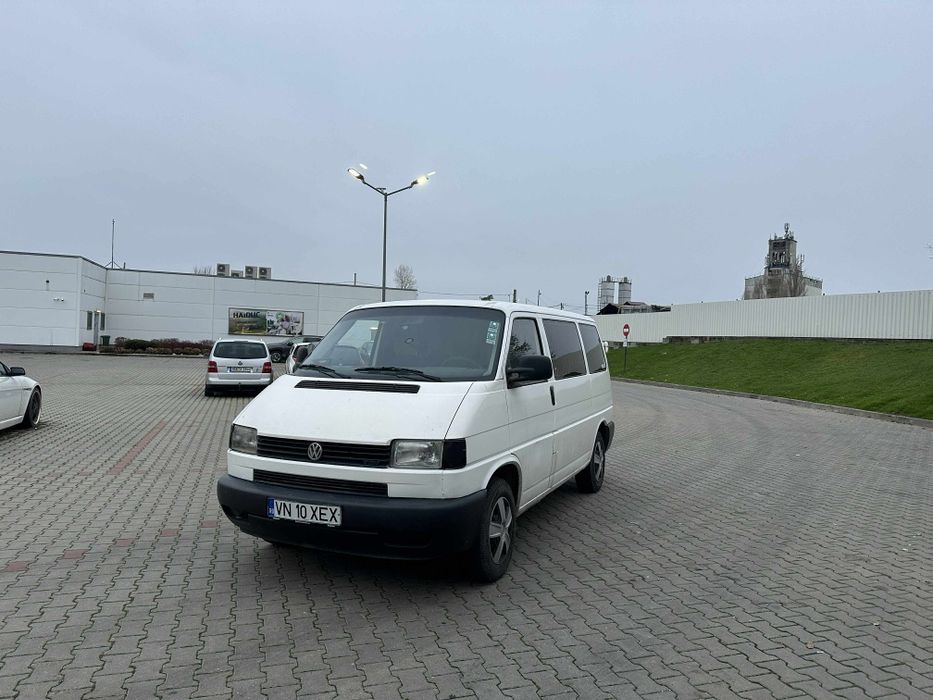 Volkswagen Transporter 2.5 TDI  9 Locuri 2001