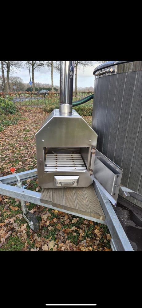Ciubăr jacuzzi de inchiriat