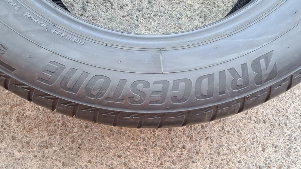 4 anvelope vara Bridgestone 255/55/18,dot 2022