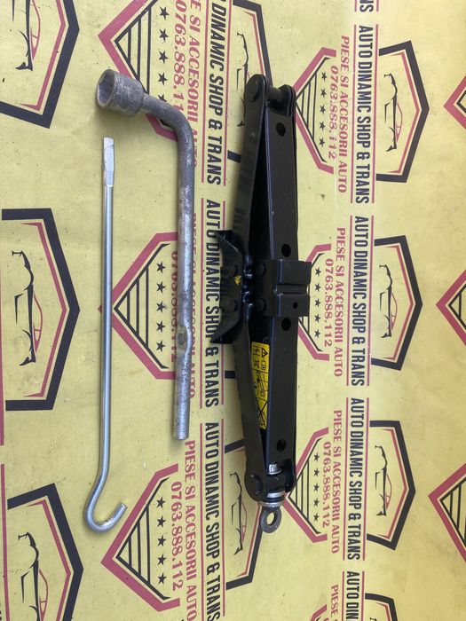Cric Auto original Citroen C5 + manivela coarba cheie prezoane