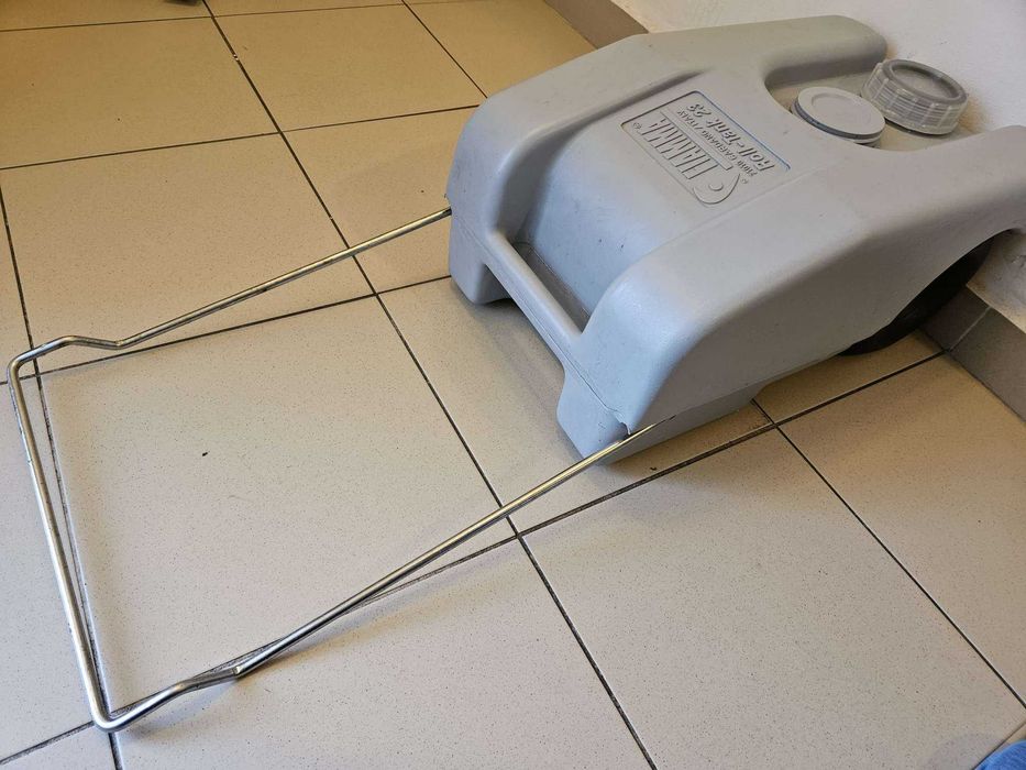 Rezervor Fiamma rulota bidon apa murdara gri 23 litri