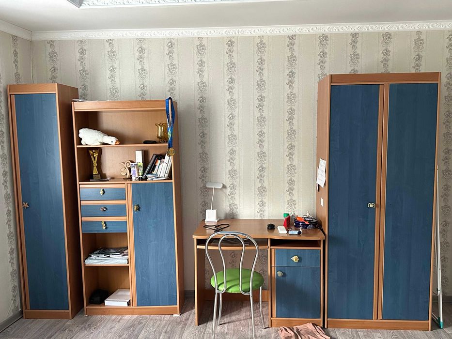 Качественный шкаф детский полный комплект