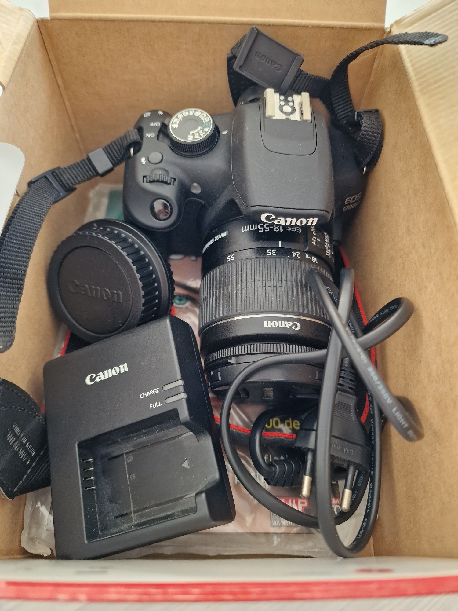 Canon EOS 1200D 18MP , Blake + Obiectiv EF-S 18-15mm III