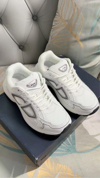 Нови Обувки dior b30