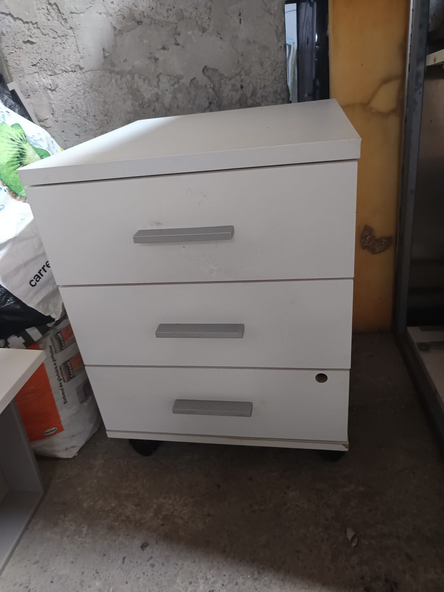 Rollbox încăpător cu 3 sertare in stare foarte buna