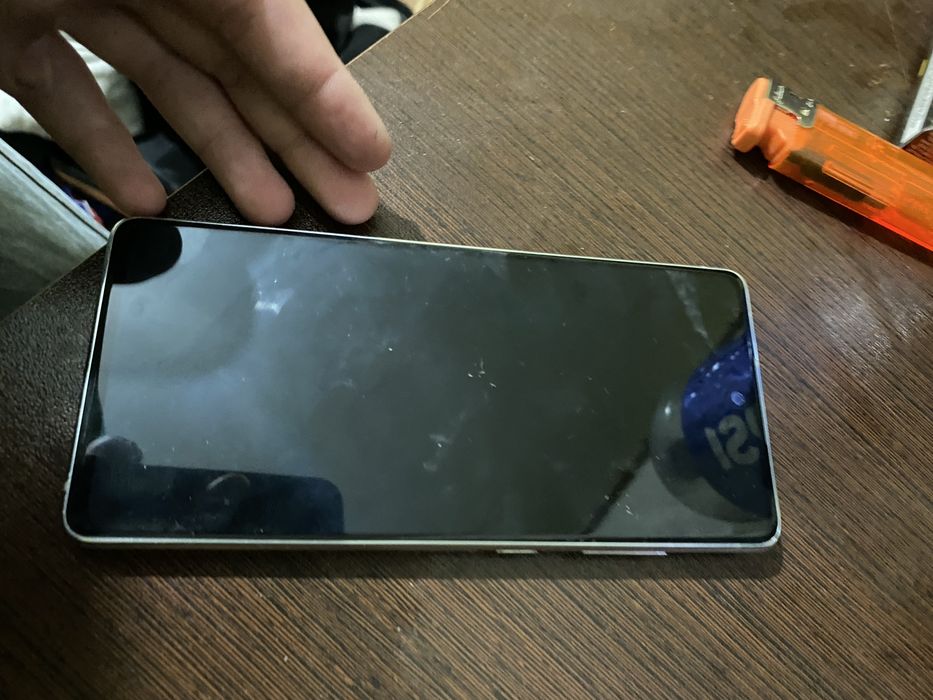 Vand Samsung S20 fe ,placa de baza stricata