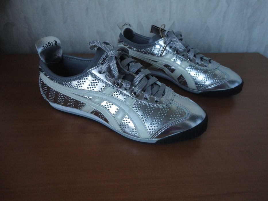 N37 Asics X Mini Cooper/нови/оригинални дамски маратонки