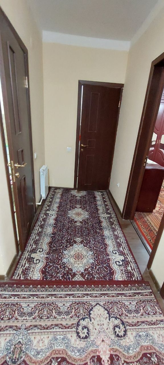 Урганч шахридаги 3 хонали квартира ижарага берилади