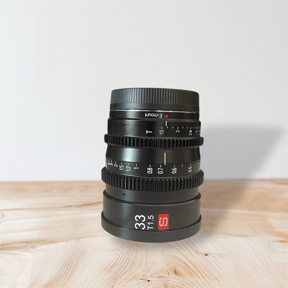 Obiectiv manual cinematic Viltrox,33 mm