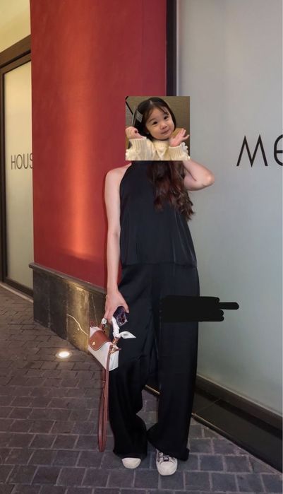 Двойка, атласоная с открытой спиной