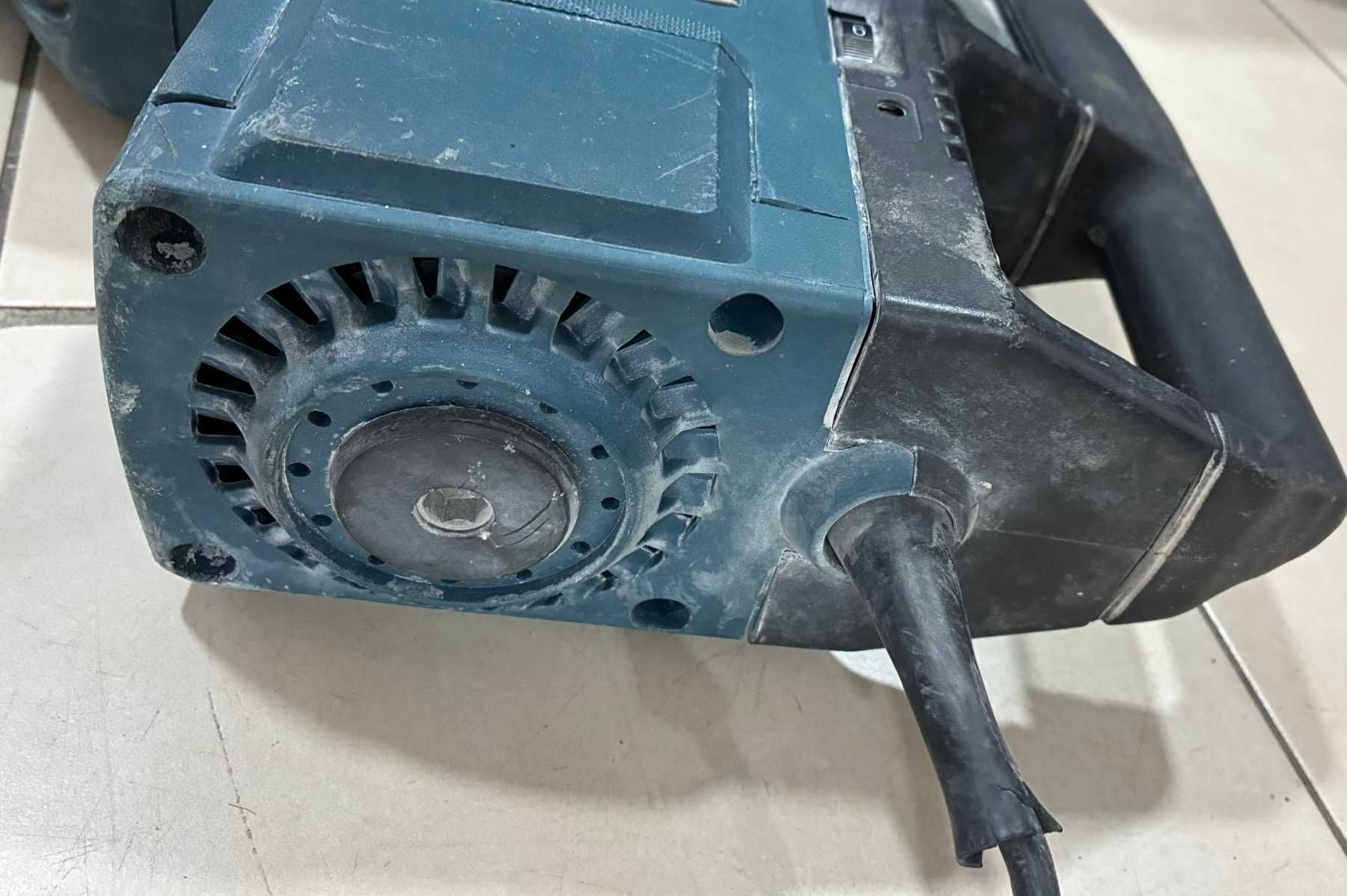 Къртач Bosch GBH 11 DE