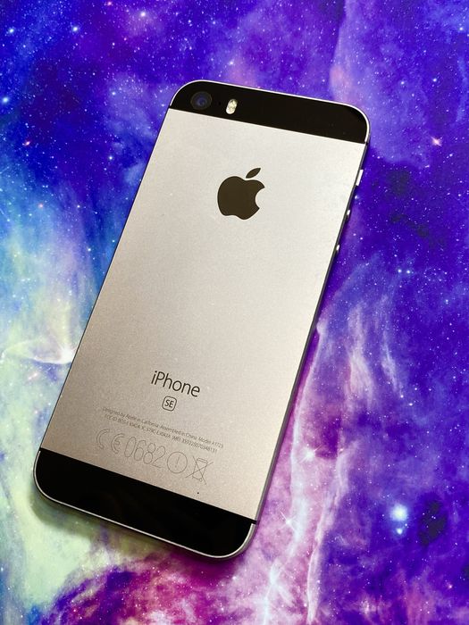  iPhone SE 64 GB Black 