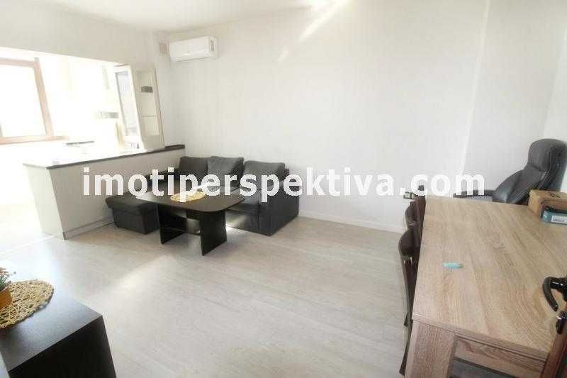 Продава се Тристаен апартамент в Пловдив, Тракия - 60 кв.м за 1867 €/кв.м - Снимка #1