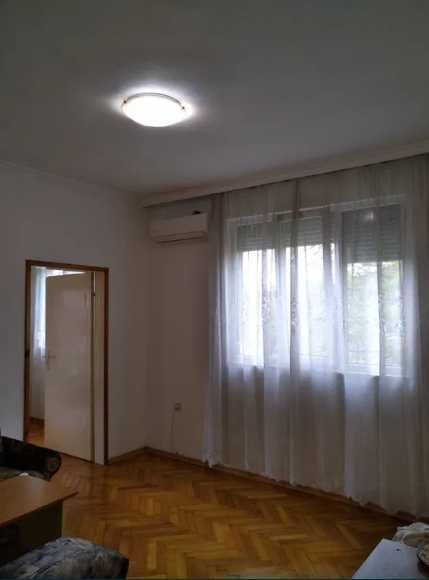 Продава се Многостаен апартамент в Пловдив, Съдийски - 130 кв.м за 1031 €/кв.м - Снимка #7