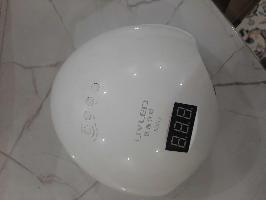 Лампа для гелевого маникюра