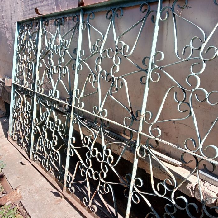 Решетки на окна можно использовать для арматуры на фундамент