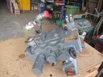 Distribuitor Lieberr R974C - Piese de schimb Liebherr
