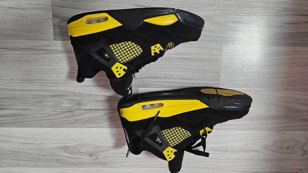 Детски обувки Nike Jordan 4 Yellow Thunder, 37ми номер