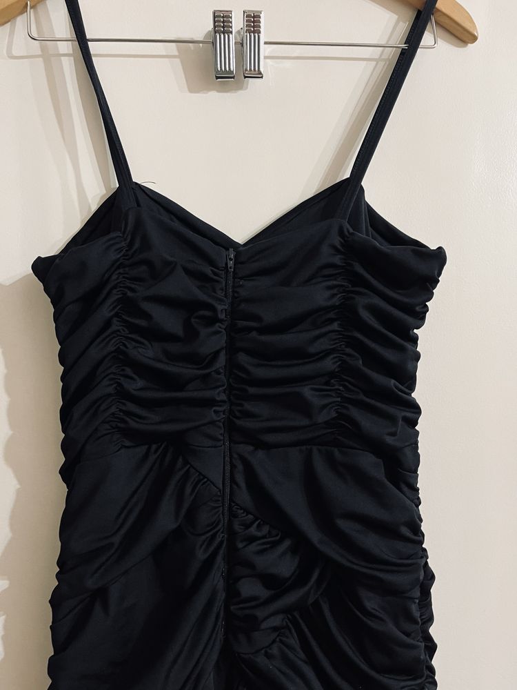 Чёрное мини платье - новое