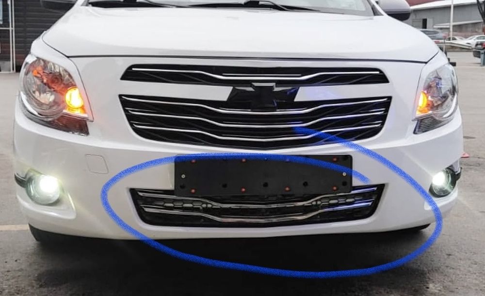 Решётка бампера кобальт малибу хром