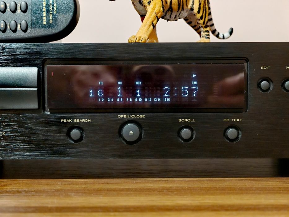 Marantz CD-6000. Rar . High-end cd player. Preț fix !