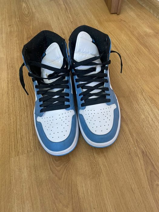 Vand adidasi Nike in stare foarte buna, marimea 44