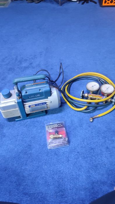 Вакумный насос с комплектом