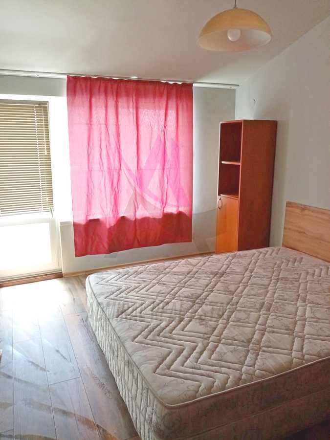 Дава се под наем Тристаен апартамент в Варна, Генералите - 100 кв.м за 600 € - Снимка #2