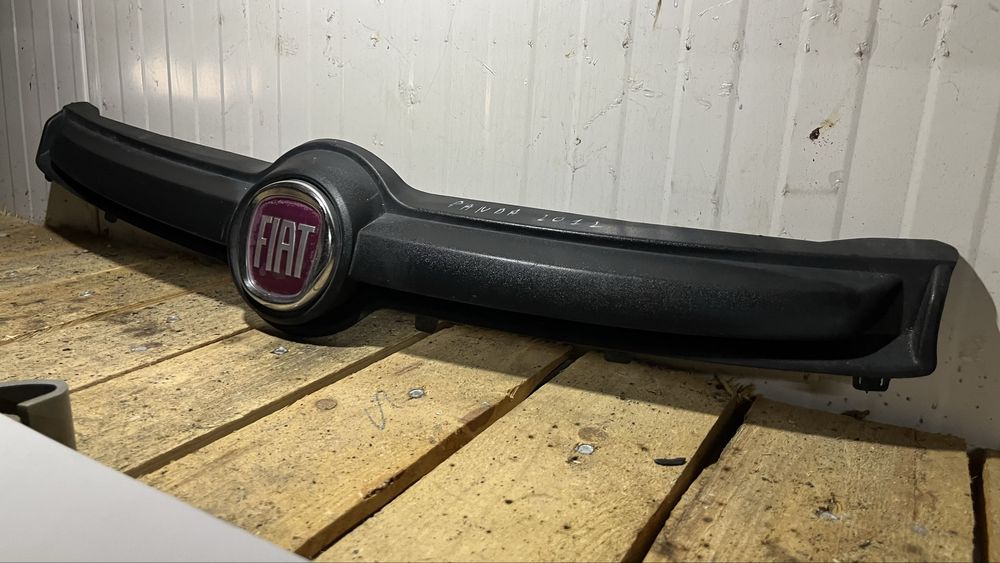 Лайстна с емблема Fiat Panda 2012-