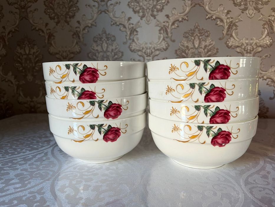 Набор суповых тарелок (8 шт.) с декором "Красная роза"