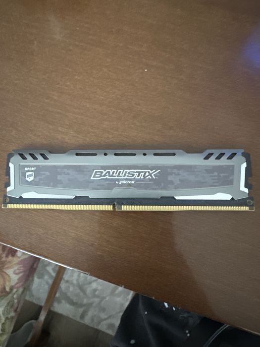 BALLISTIX 3000Mhz 1.35V 16gb