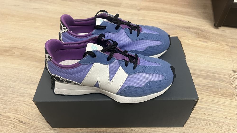 Маратонки New Balance 327 Big Kid 'Dalmatian'