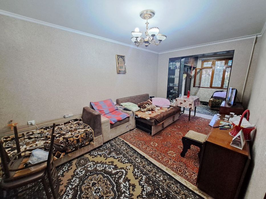 Продаю 1 комнатную квартиру Чиланзар УзГУМЯ