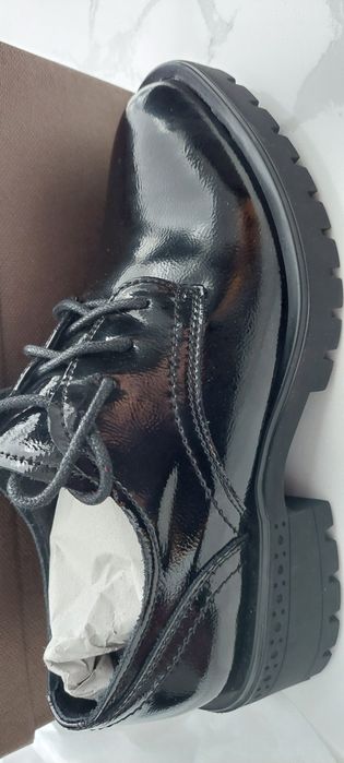 Pantofi noi piele lăcuită culoare neagră