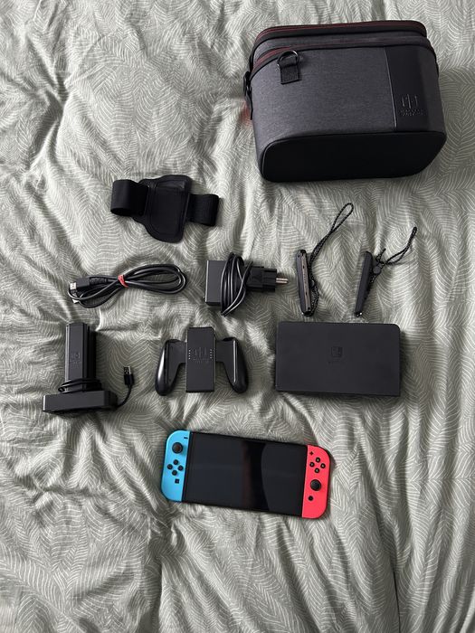 Nintendo Switch OLED de vânzare
