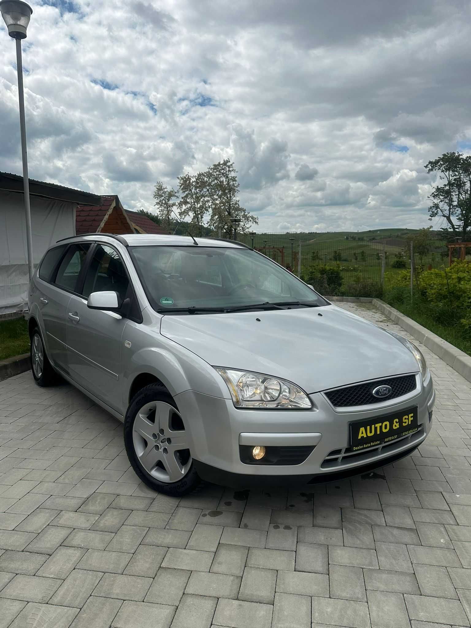 Ford Focus 1.6 benzina Style