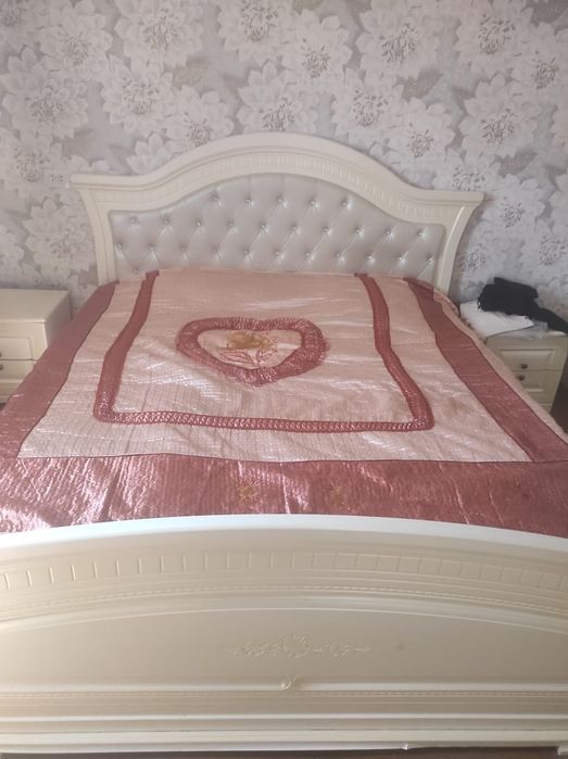 Двухспальный кроват.Состояния  новый