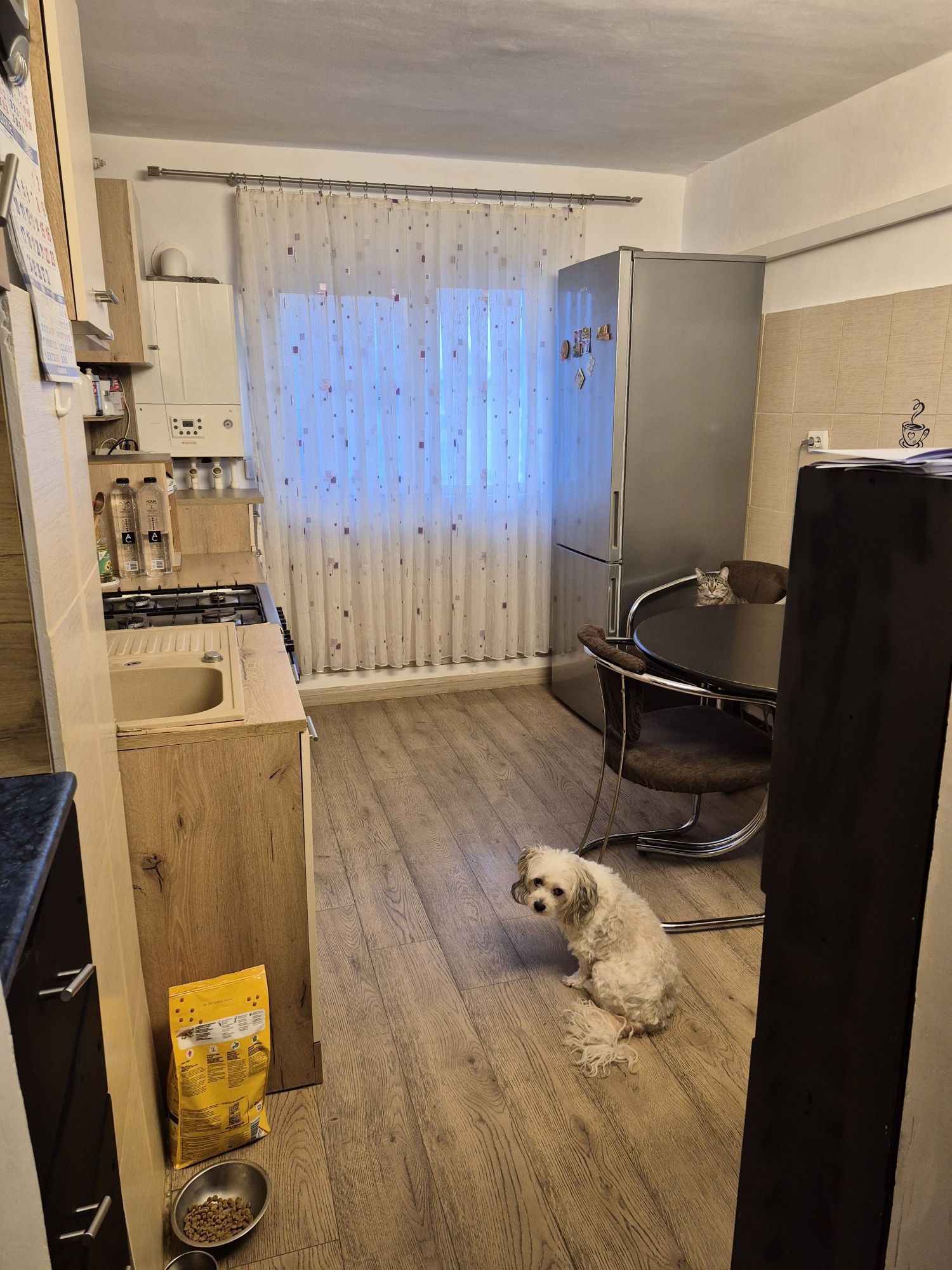 Vând apartament cu 3 camere decomandat