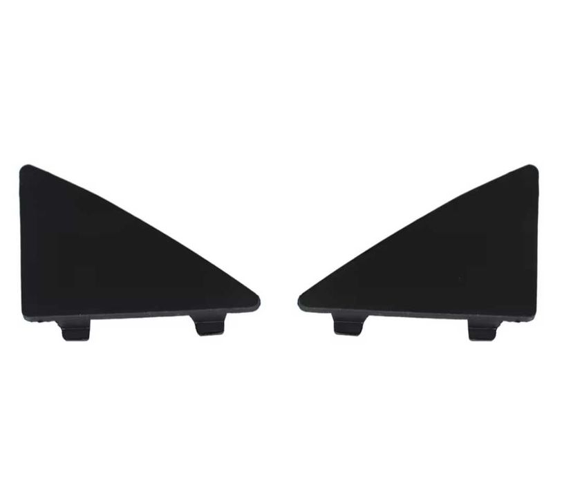 Триъгълни капачета за отворите в предната броня на Мазда 3 Mazda 3