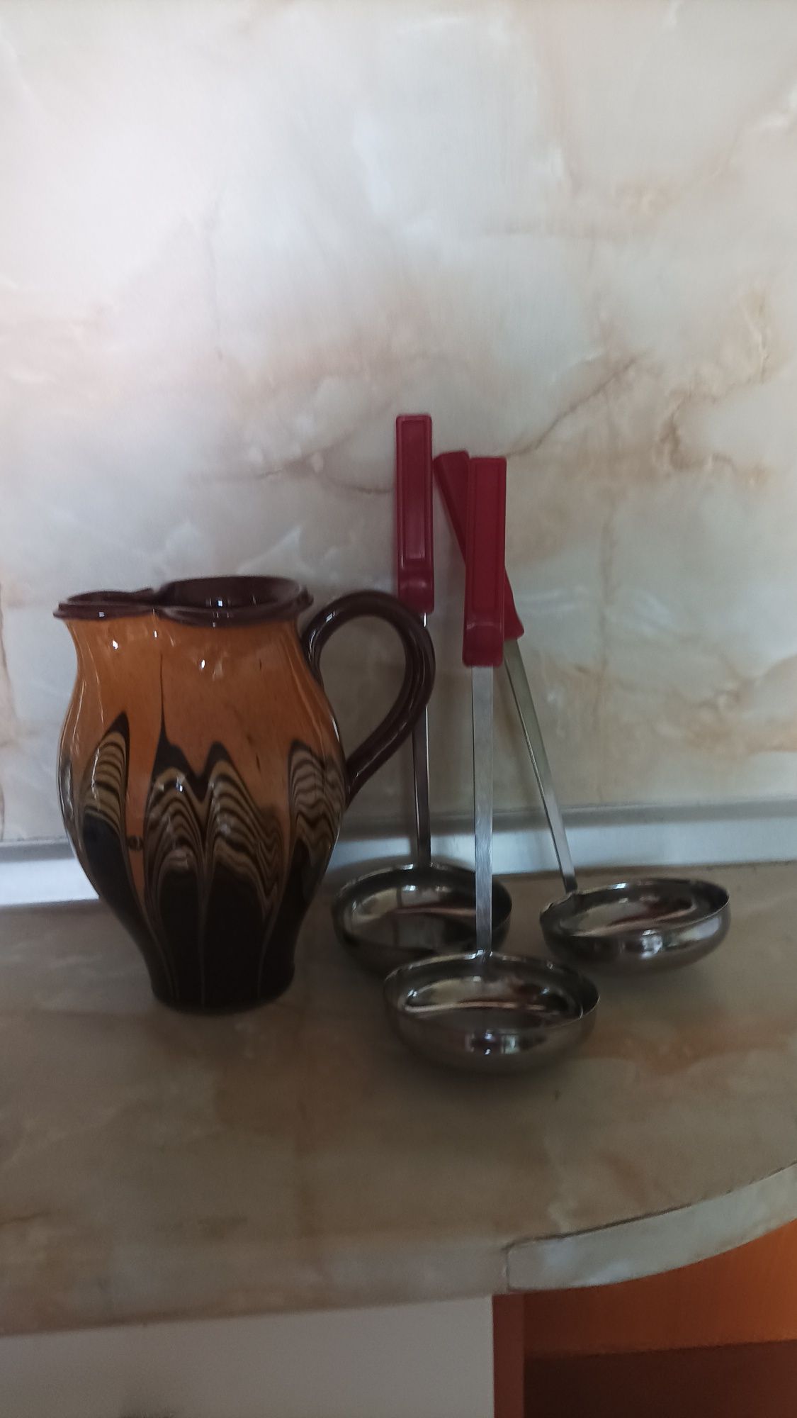 Продавам кана и черпаци