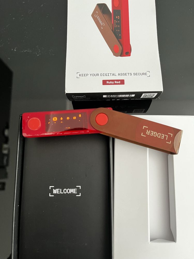 Ledger Nano X-Ruby Red crypto wallet-крипто портфейл