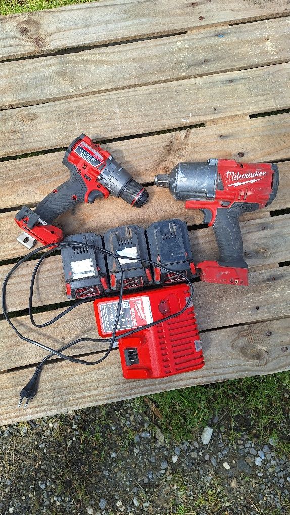 Masina de insurubat cu impact Milwaukee M18 patrat de 3/4;