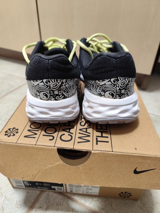 Маратонки Nike revolution 6 NN JP