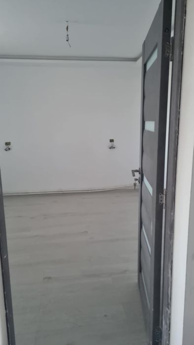 Casa de vânzare se vinde urgent
