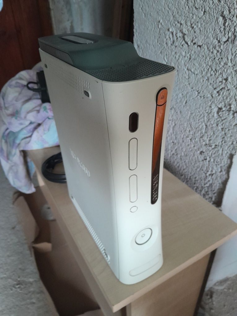 Vând xbox 360 perfect