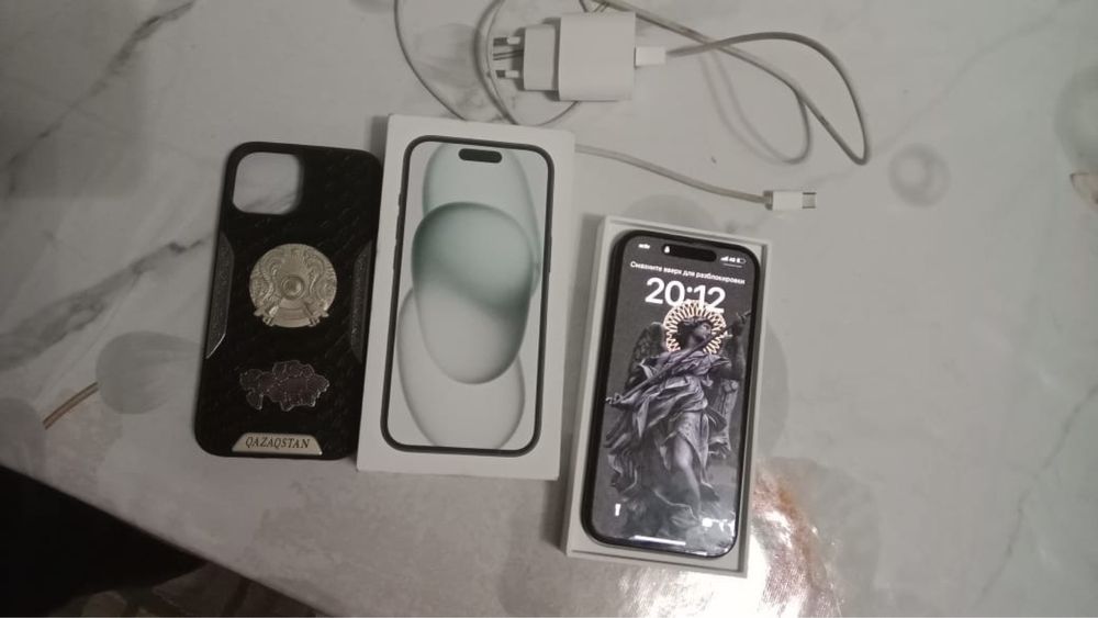 iPhone 15 Американец