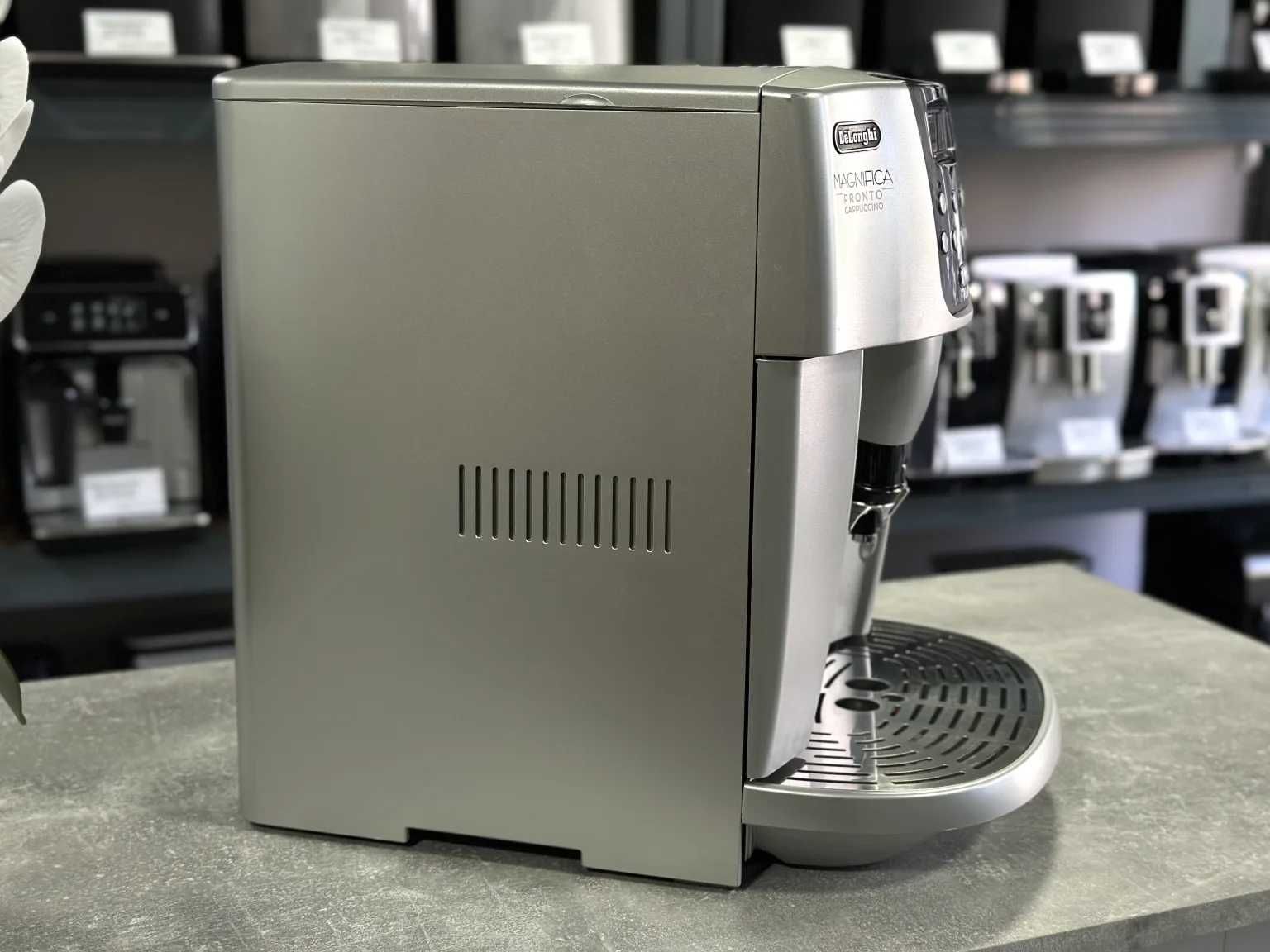 Кафемашина DeLonghi Magnifica Pronto Cappuccino